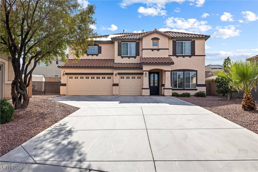 Henderson, NV 89002,623 Blue Snow River CT