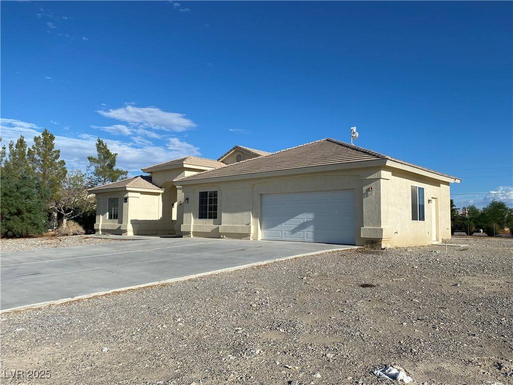 Pahrump, NV 89048,381 Arapahoe ST