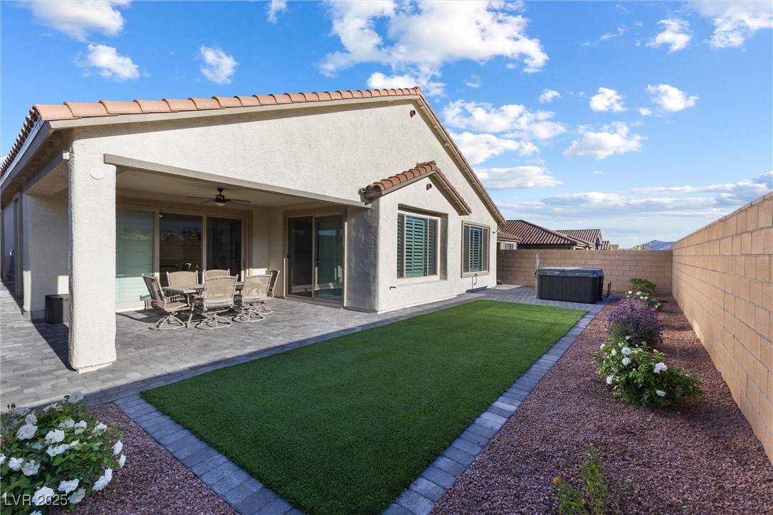 Las Vegas, NV 89166,6557 Corsari Ridge ST