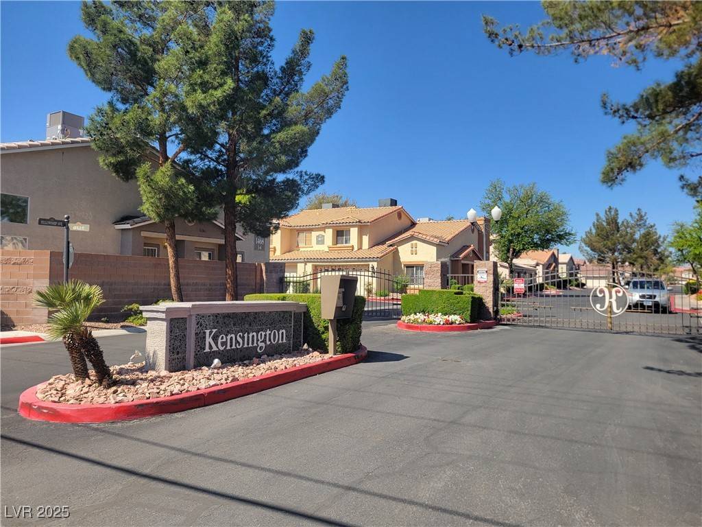 Las Vegas, NV 89102,1472 Creslow CT #101