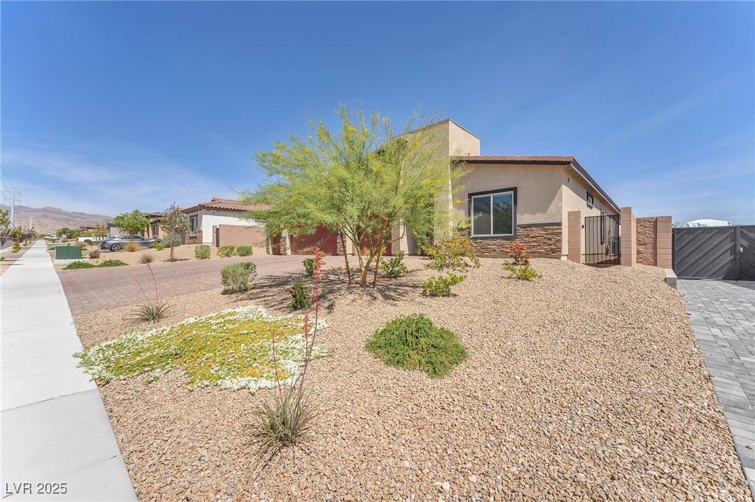 Las Vegas, NV 89149,10266 Sweet Holly PL