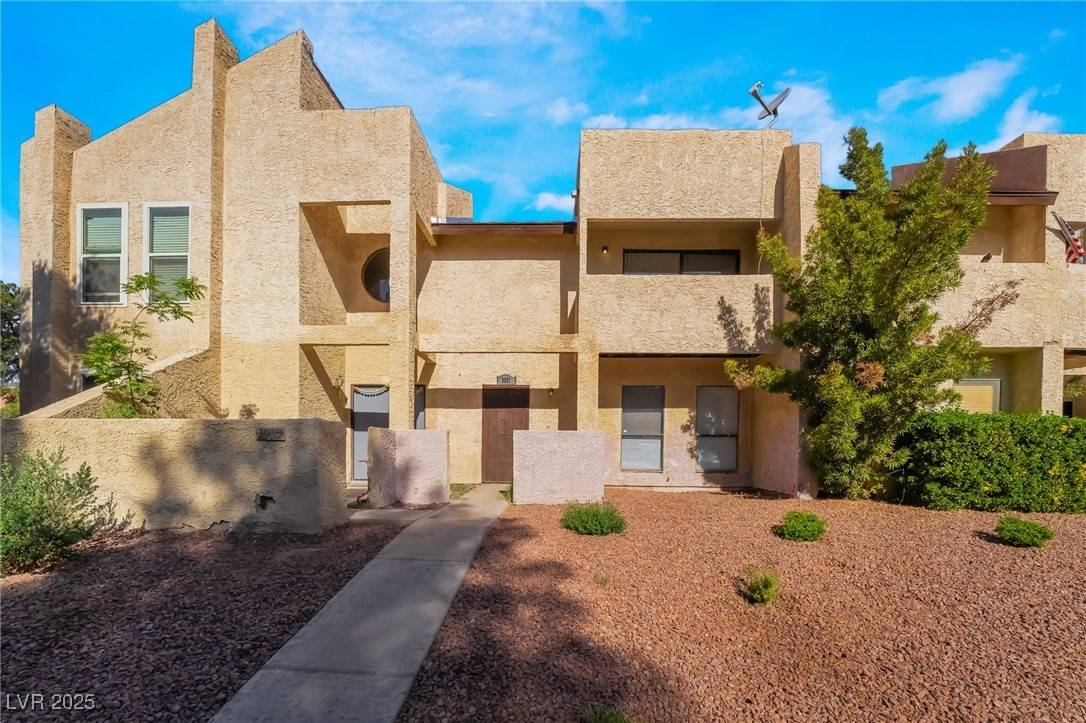 Las Vegas, NV 89103,3937 S Torrey Pines DR