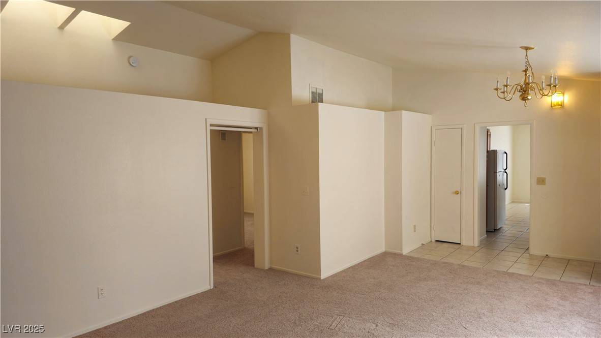 Las Vegas, NV 89119,7053 Magic Moment LN