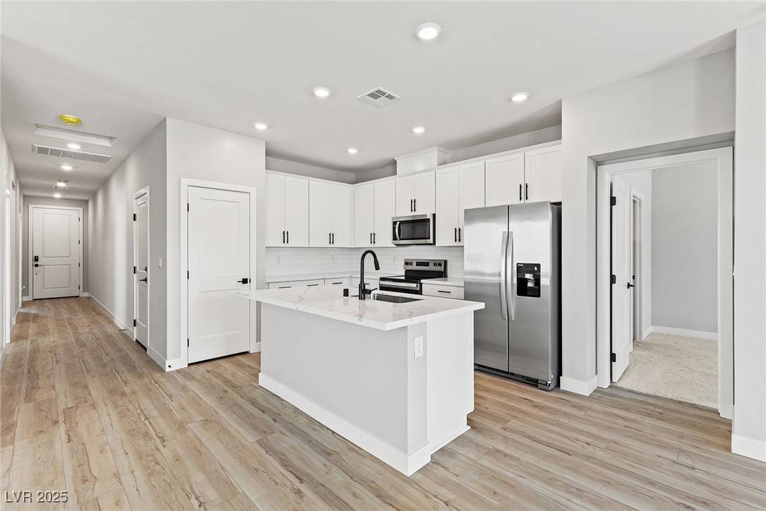 North Las Vegas, NV 89032,3237 Walker River ST