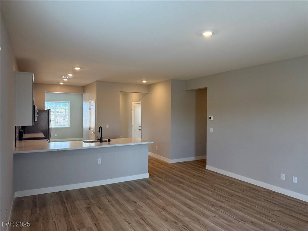 North Las Vegas, NV 89032,3220 Walker River ST