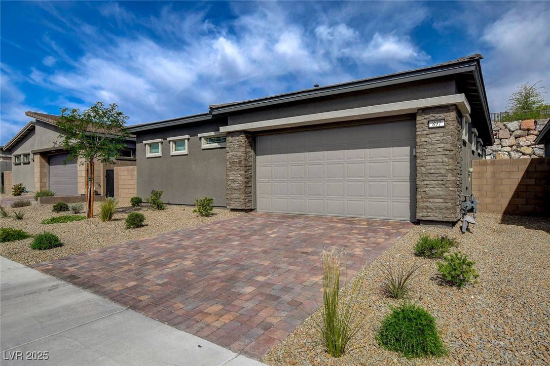 Las Vegas, NV 89138,897 Woodburn LN