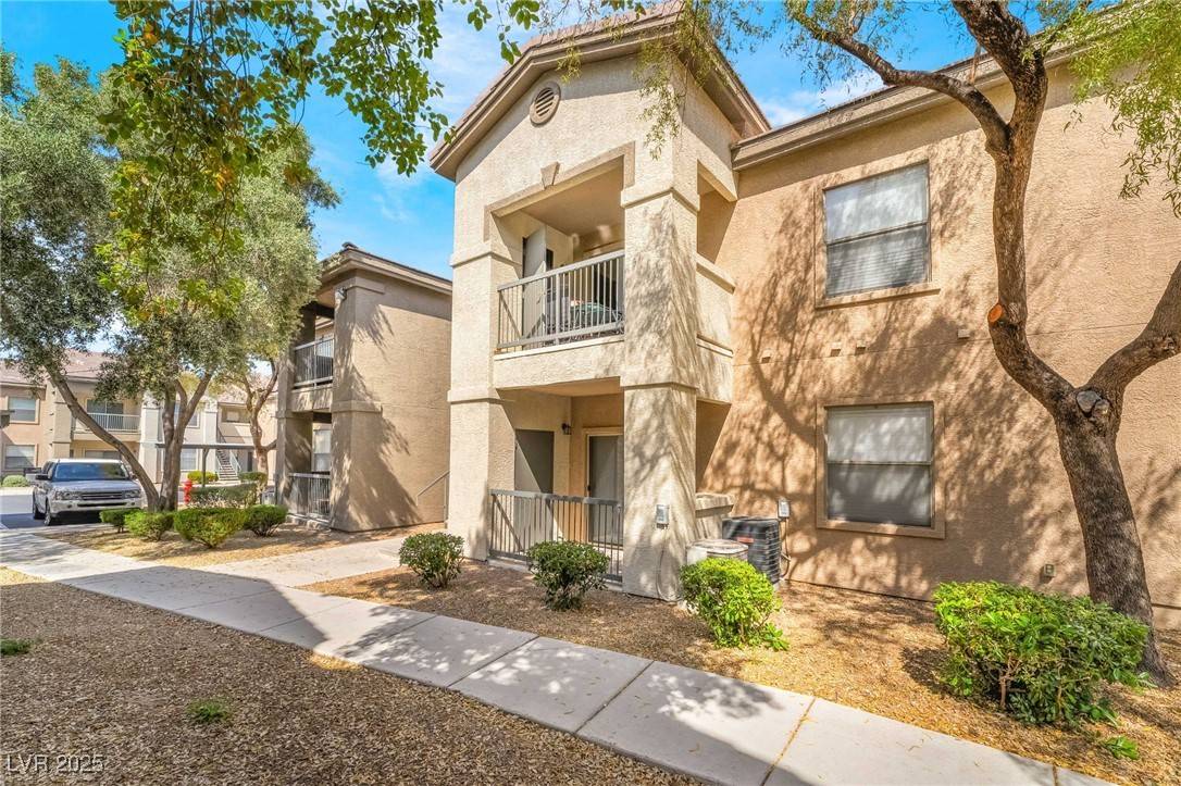 Las Vegas, NV 89113,8000 Badura AVE #1058