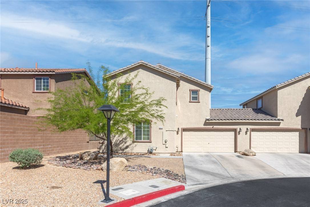 Las Vegas, NV 89129,4014 Sparrow Rock ST