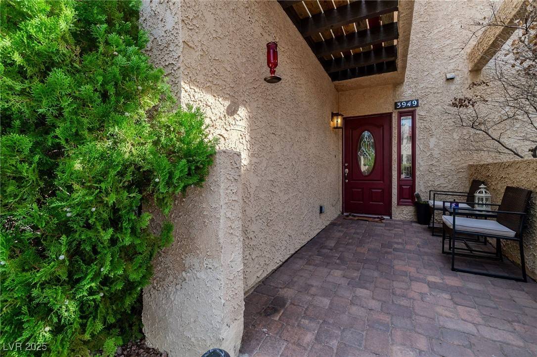 Las Vegas, NV 89103,3949 S Torrey Pines DR