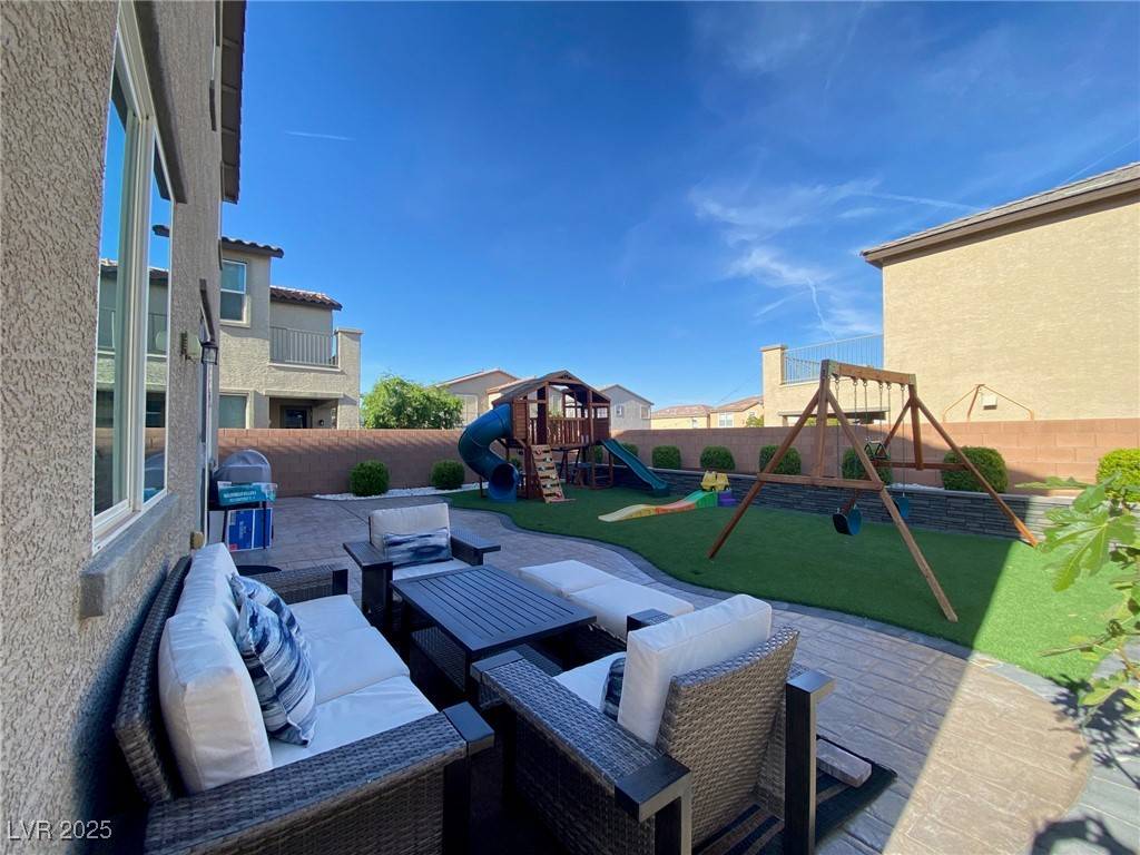 Las Vegas, NV 89178,10152 Tenaya Meadows ST