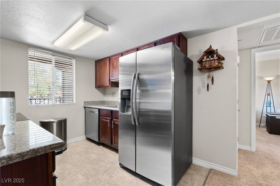 Las Vegas, NV 89103,5185 Indian River DR #229
