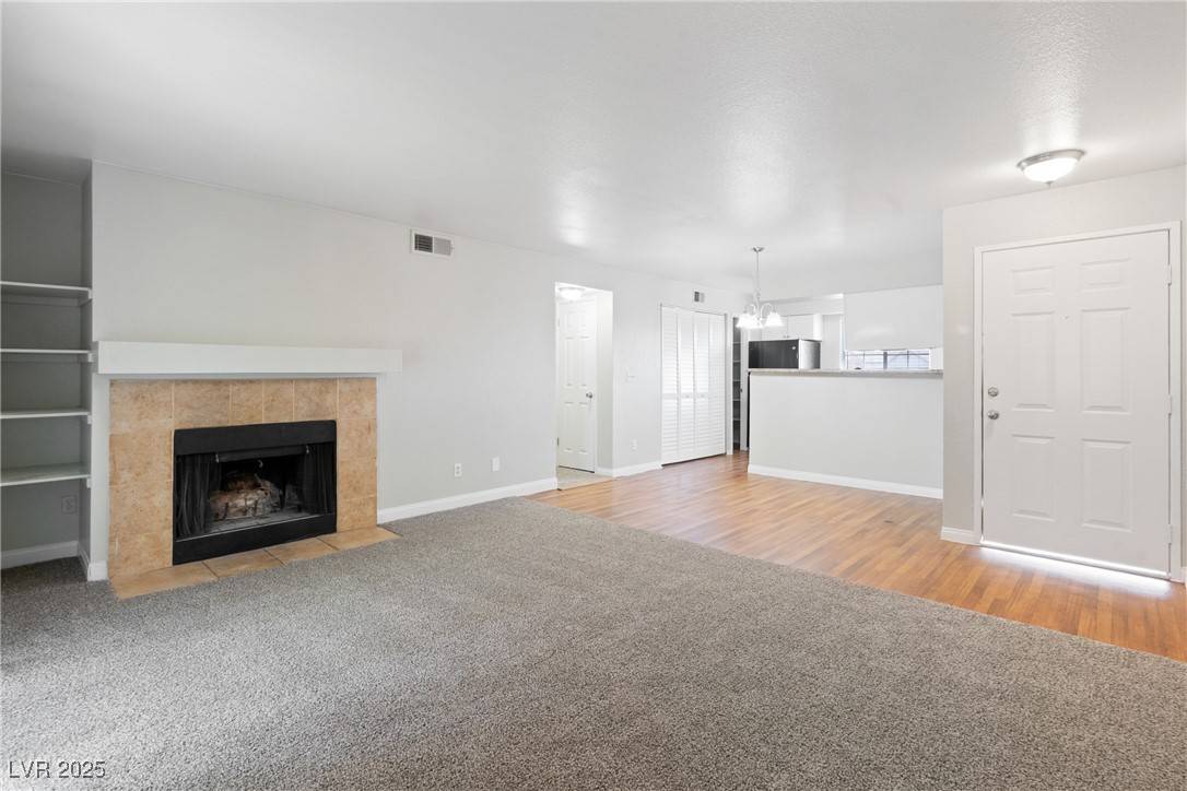Las Vegas, NV 89117,2750 S Durango DR #2061