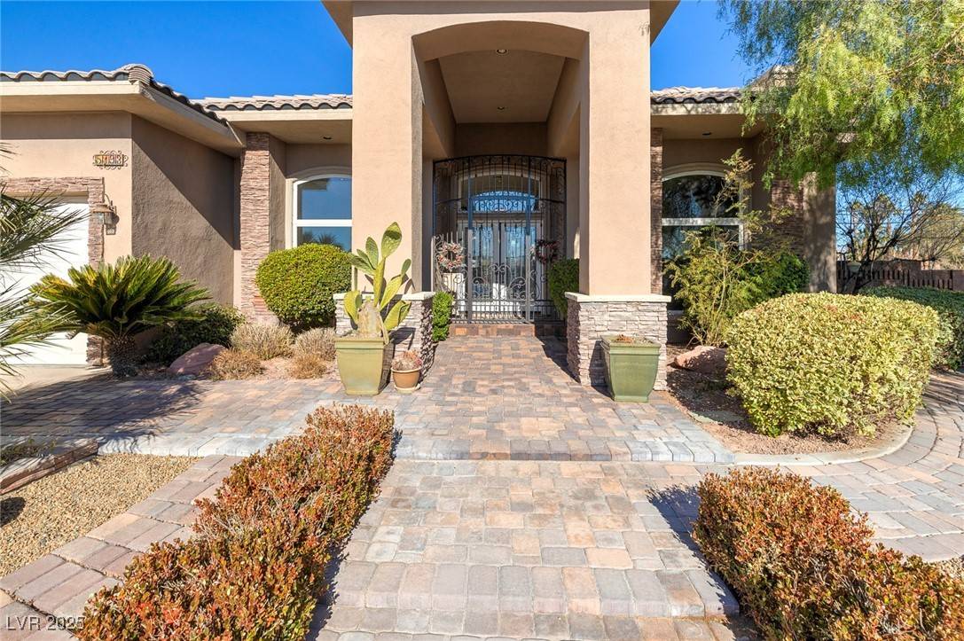 Las Vegas, NV 89149,5193 N Miller LN
