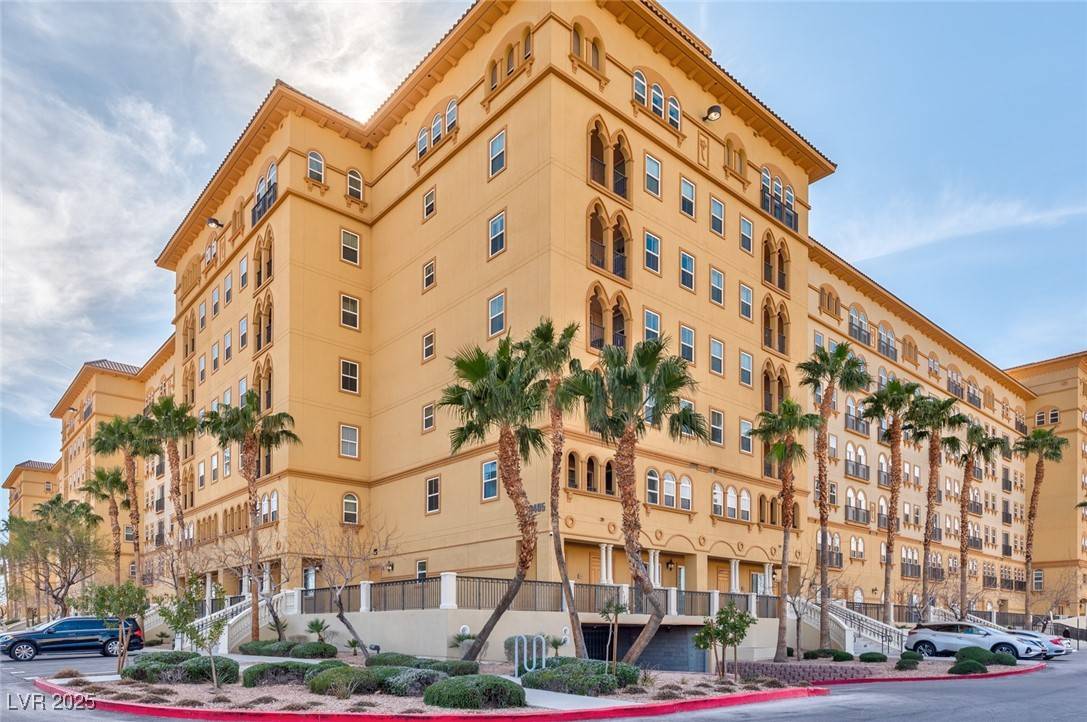 Las Vegas, NV 89123,2405 W Serene AVE #703