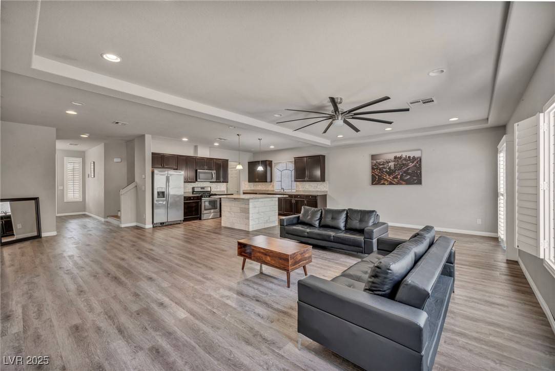 Las Vegas, NV 89139,8222 Sorrel ST