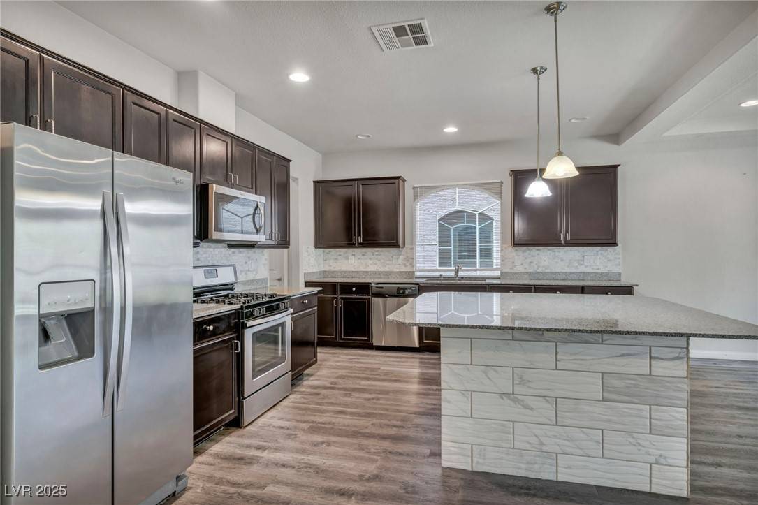 Las Vegas, NV 89139,8222 Sorrel ST