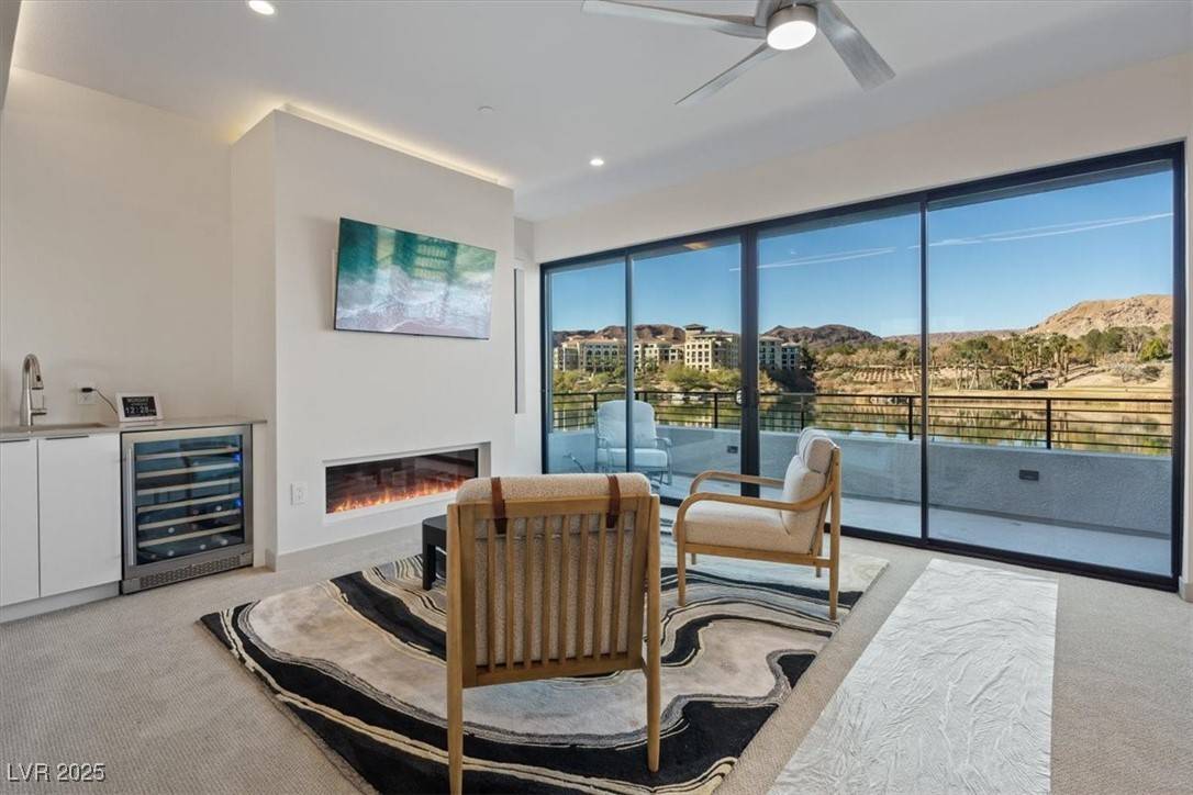 Henderson, NV 89011,36 Lakefront DR
