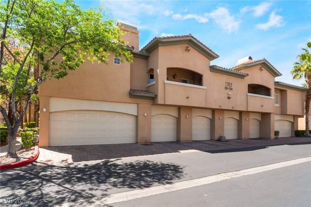Las Vegas, NV 89128,1705 Hills Of Red DR #204