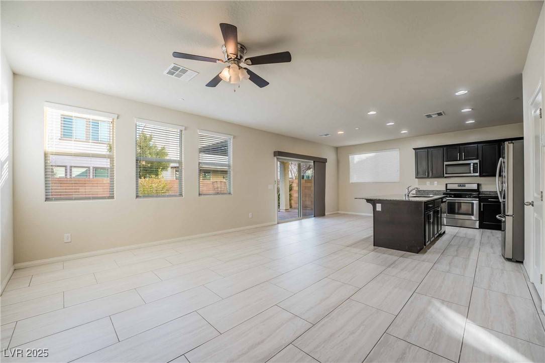 Henderson, NV 89011,1148 STRADA PECEI
