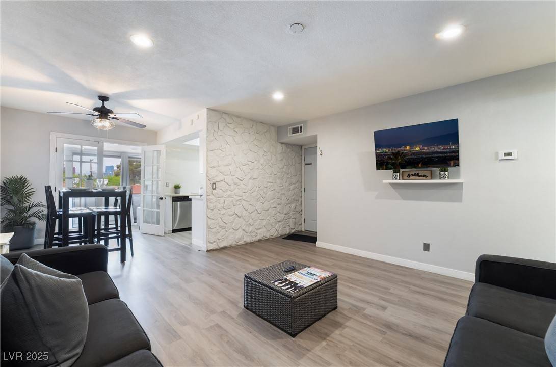 Las Vegas, NV 89169,3120 S Eastern AVE #6
