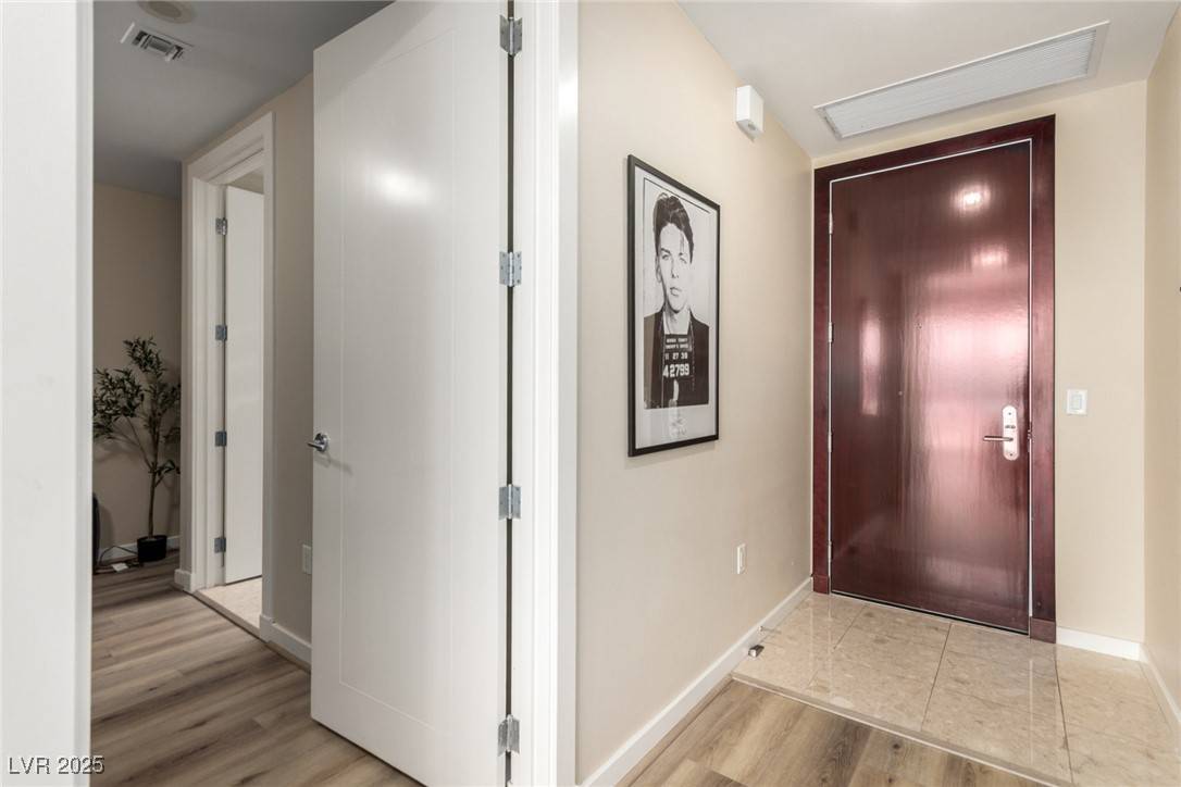 Las Vegas, NV 89103,4575 Dean Martin DR #610