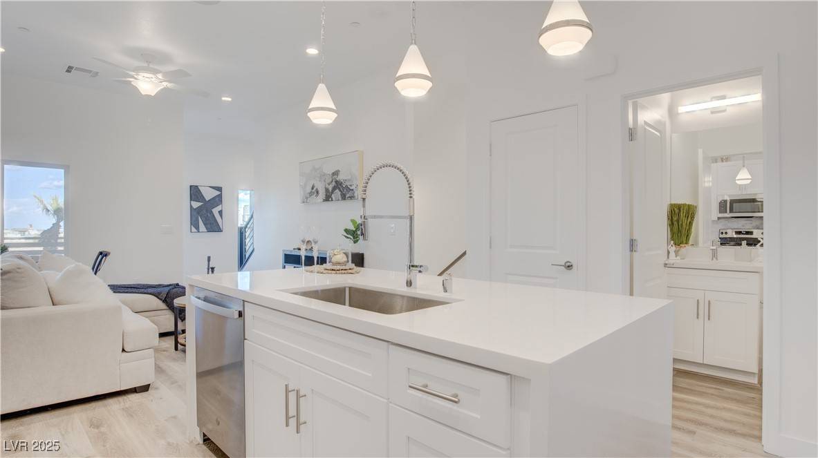 Las Vegas, NV 89135,11485 Vibrant Heights DR #32