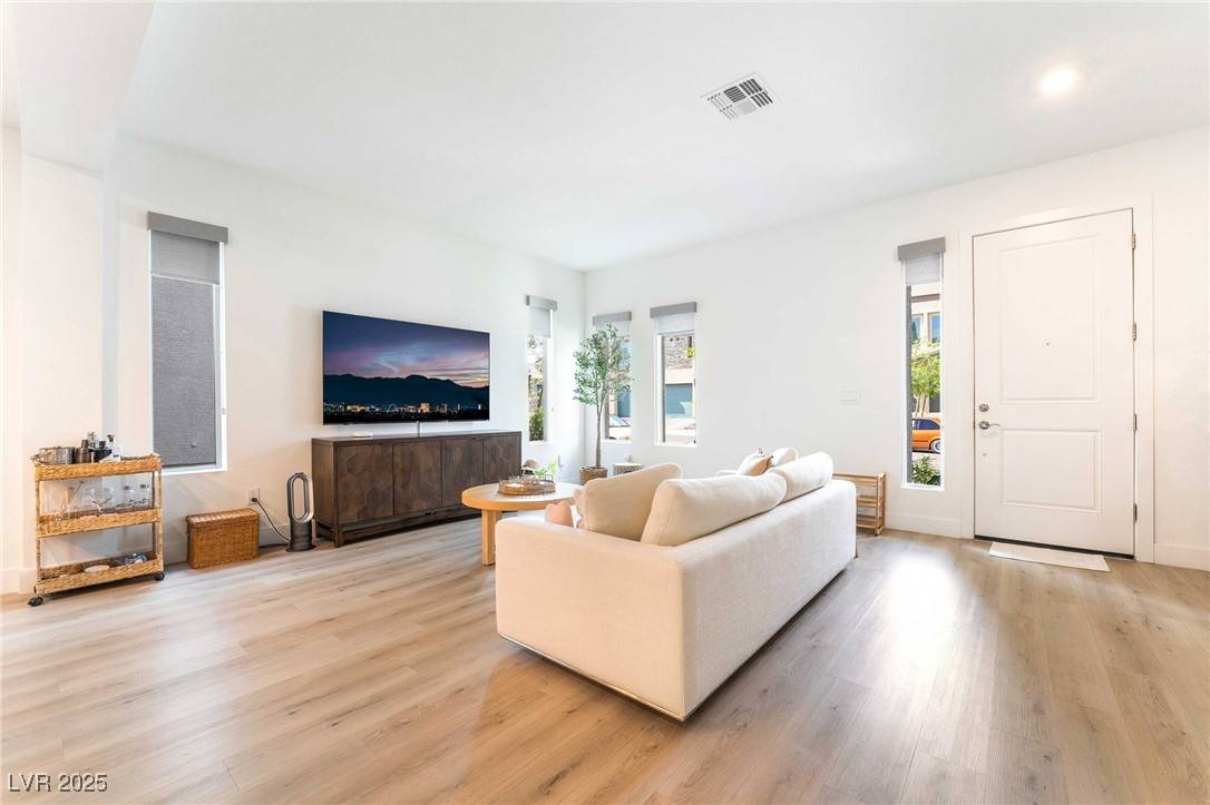 Las Vegas, NV 89113,7307 Grace Estate AVE