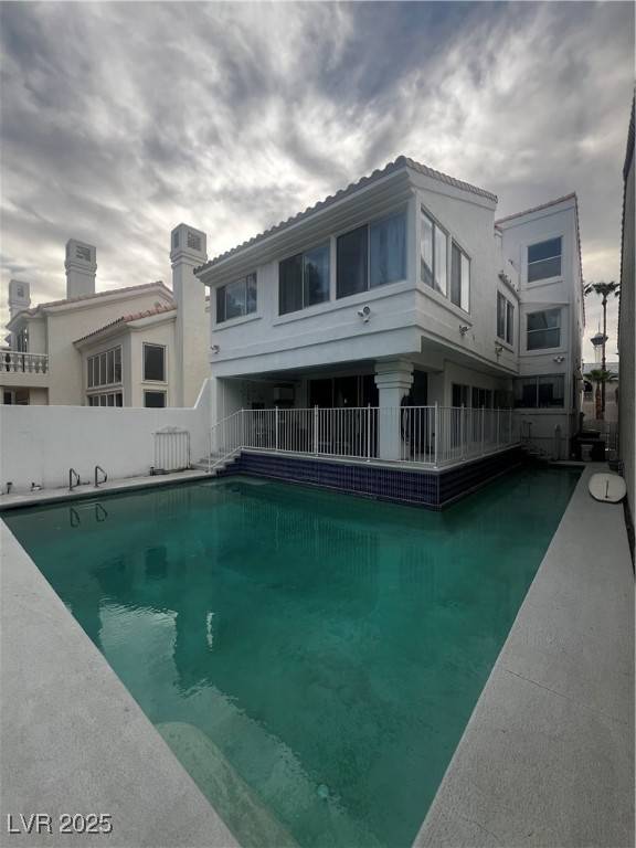 Las Vegas, NV 89109,2857 Queens Courtyard DR