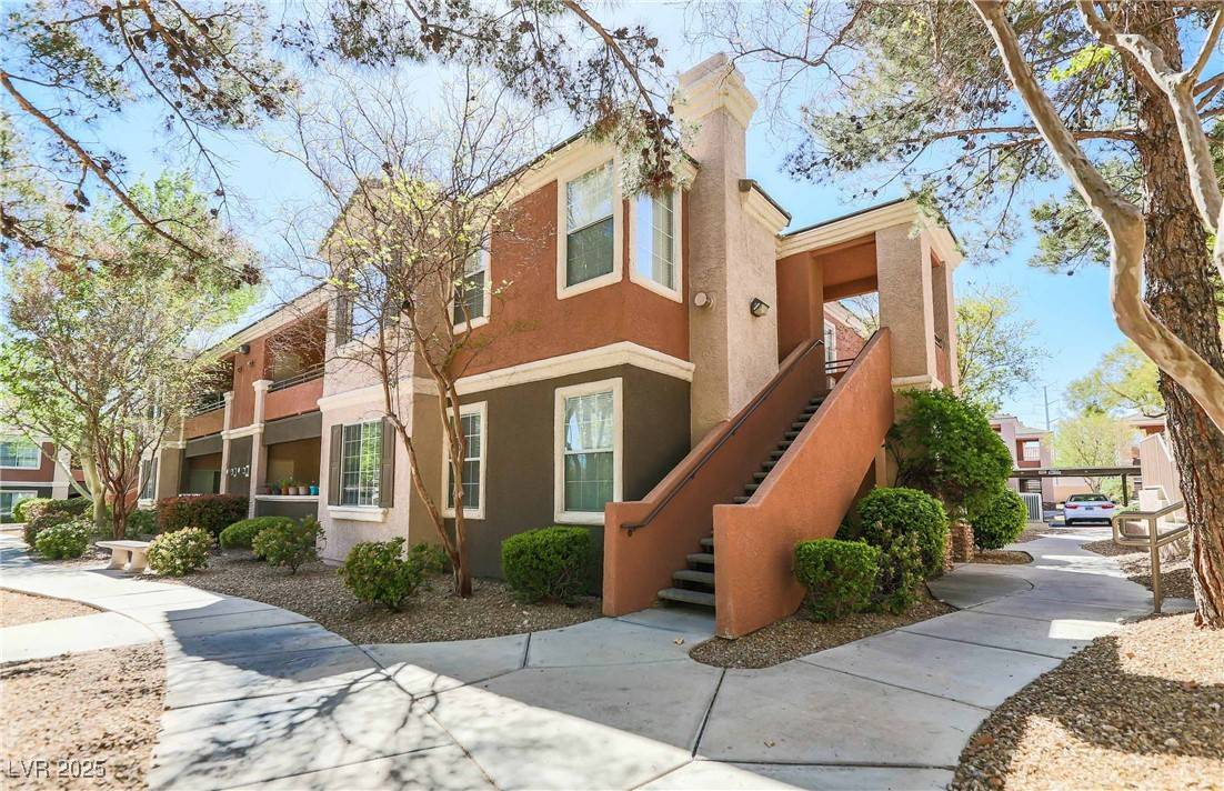 Las Vegas, NV 89128,7704 Himalayas AVE #204