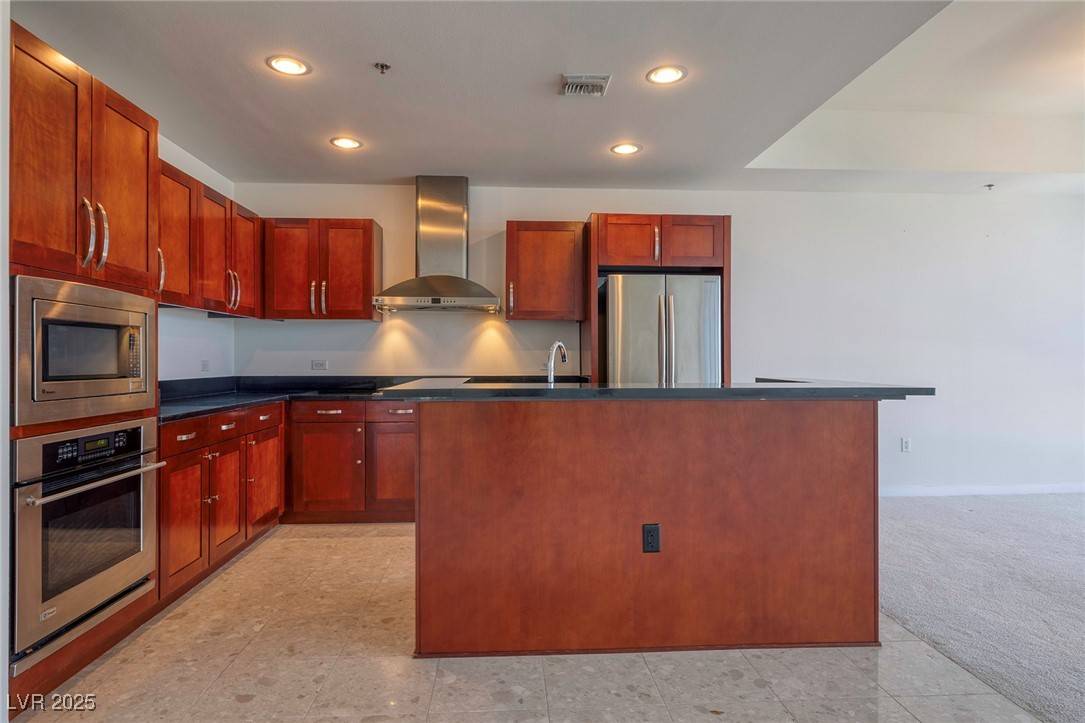 Las Vegas, NV 89103,4575 Dean Martin DR #2409