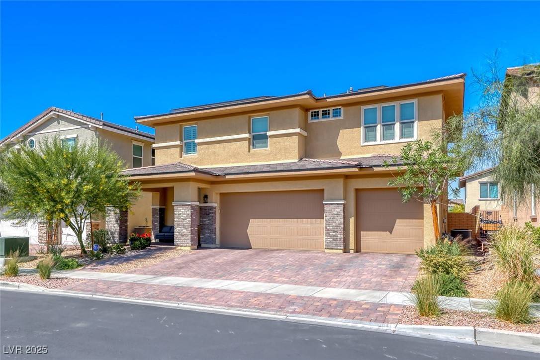 Henderson, NV 89011,600 Suncrest Peak PL