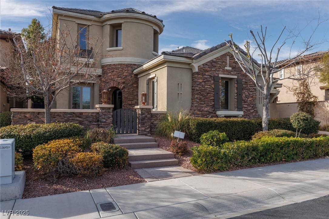 Las Vegas, NV 89135,2215 Alcova Ridge DR