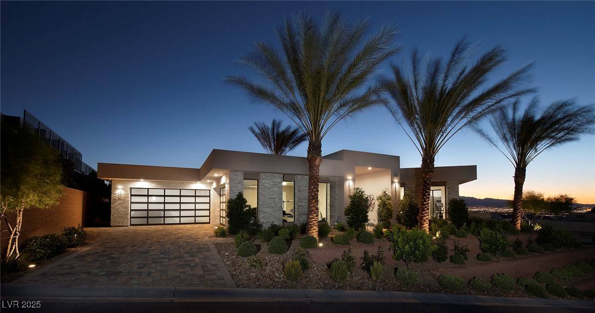 Henderson, NV 89012,661 Dragon Peak DR