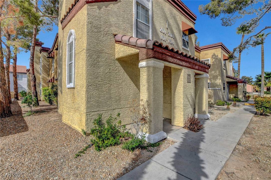 Las Vegas, NV 89108,2801 N Rainbow BLVD #102
