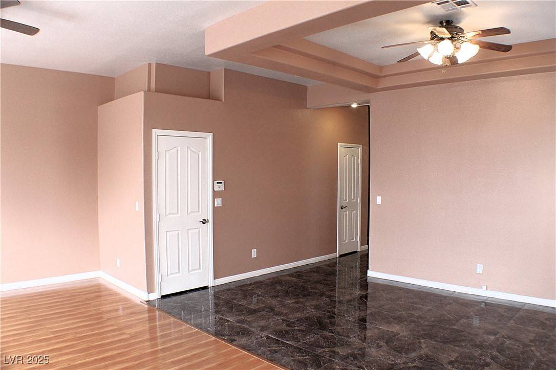 Las Vegas, NV 89145,128 Golf Course ST