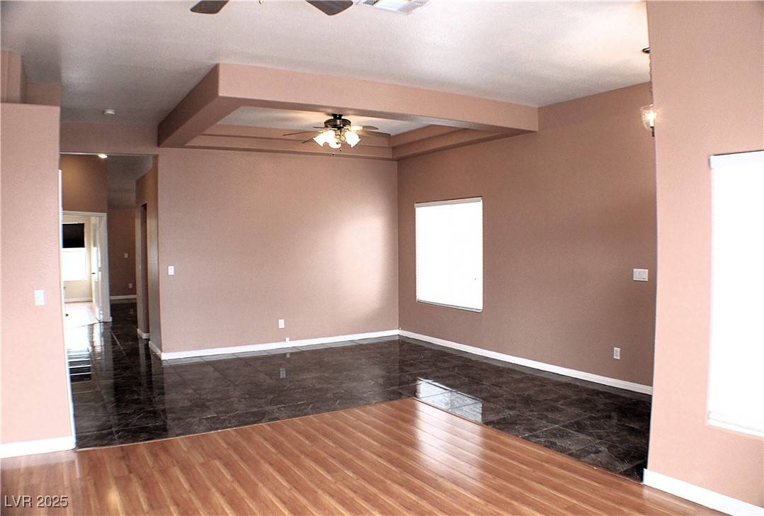 Las Vegas, NV 89145,128 Golf Course ST