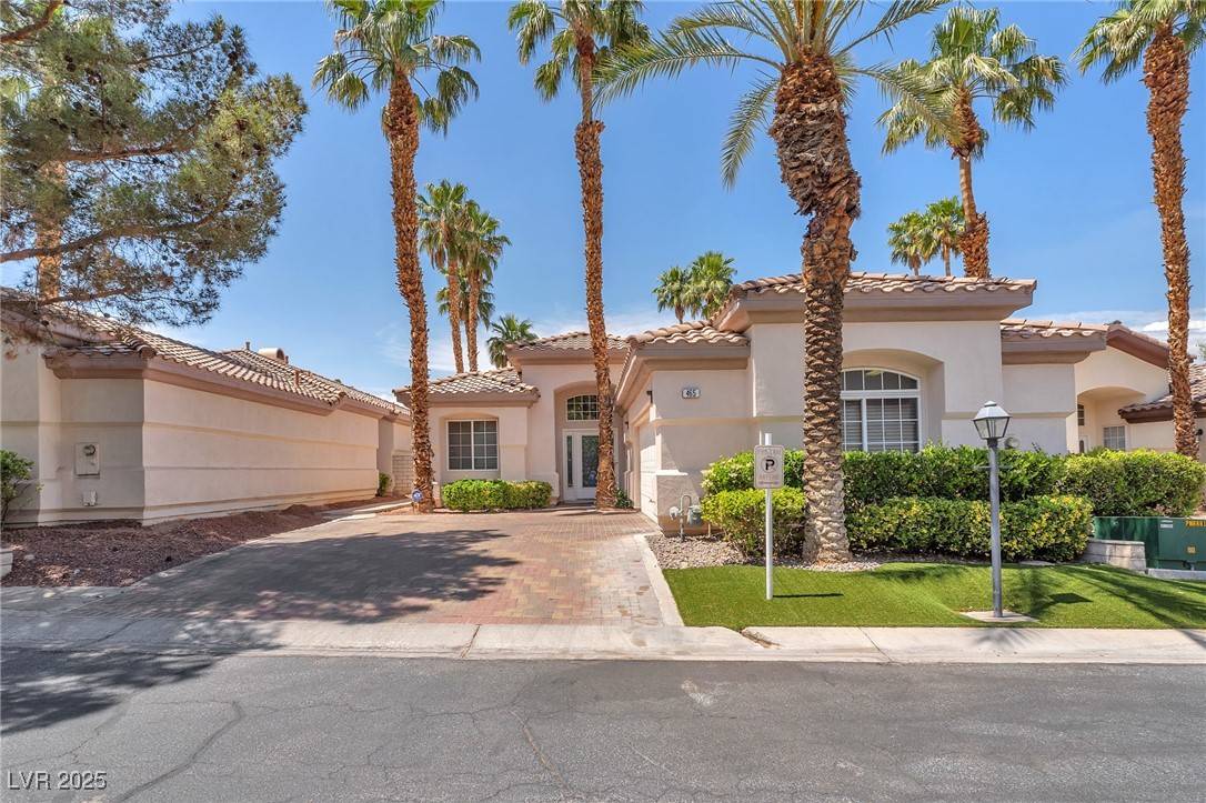 Henderson, NV 89014,465 Indigo Springs ST