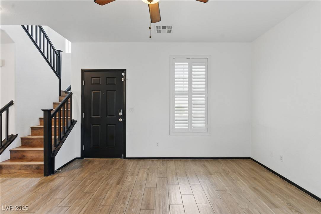 Las Vegas, NV 89115,4517 Lime Straight DR