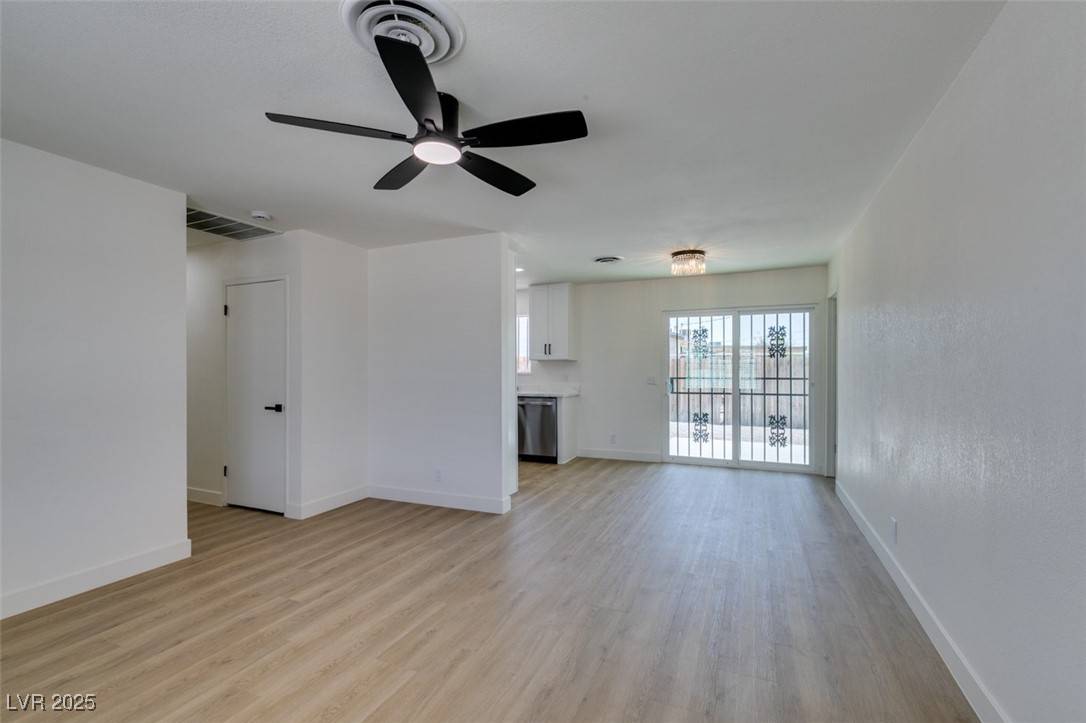 North Las Vegas, NV 89030,3040 Carroll ST