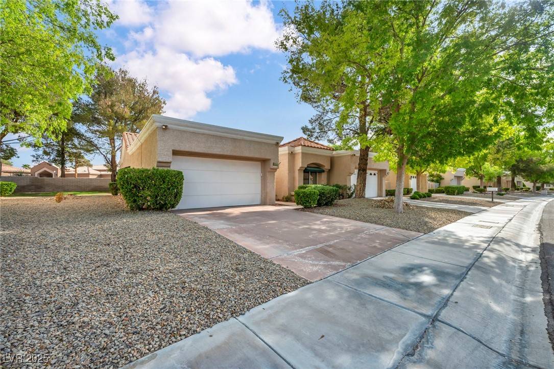 Las Vegas, NV 89134,8904 Evening Star DR