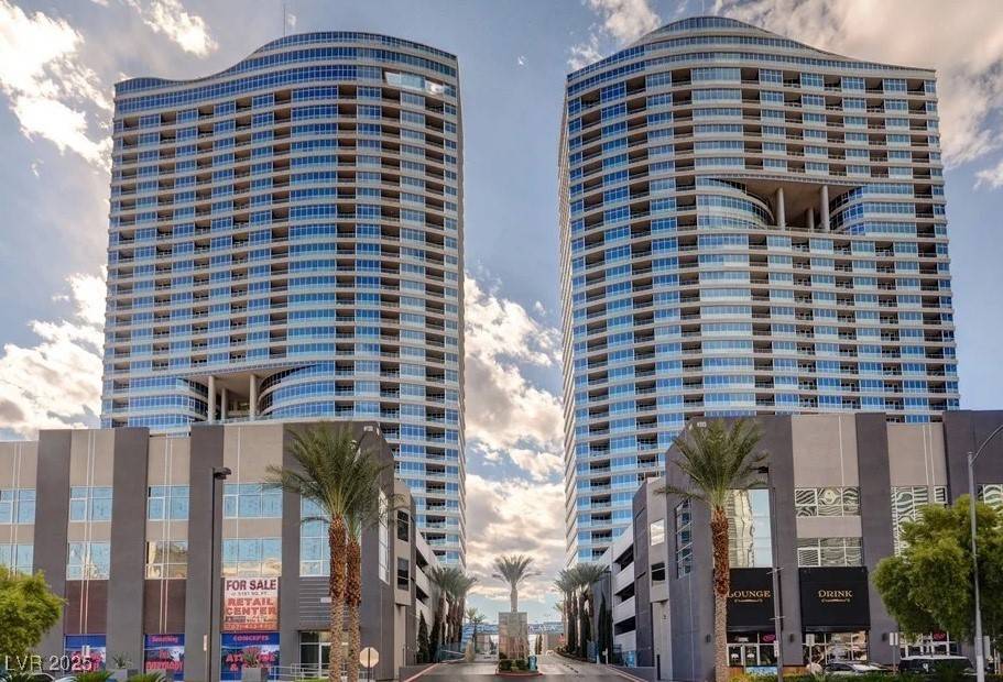 Las Vegas, NV 89103,4525 Dean Martin DR #804