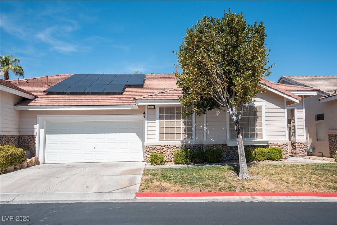 Las Vegas, NV 89144,1712 Pacific Sandstone PL