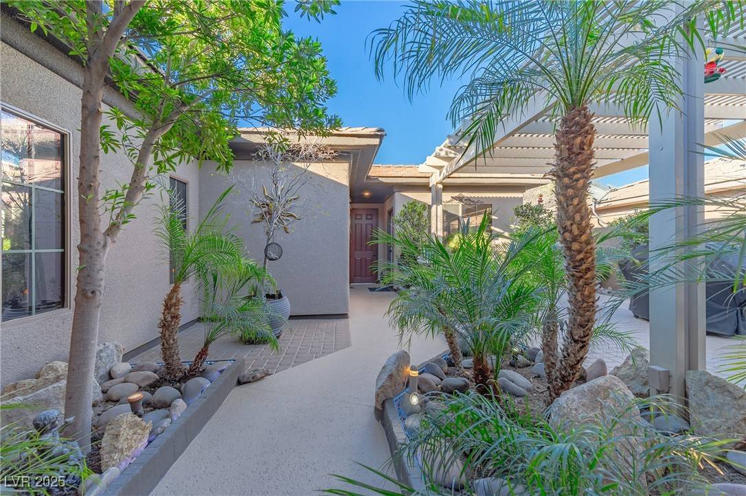 Henderson, NV 89052,17 Chatmoss RD