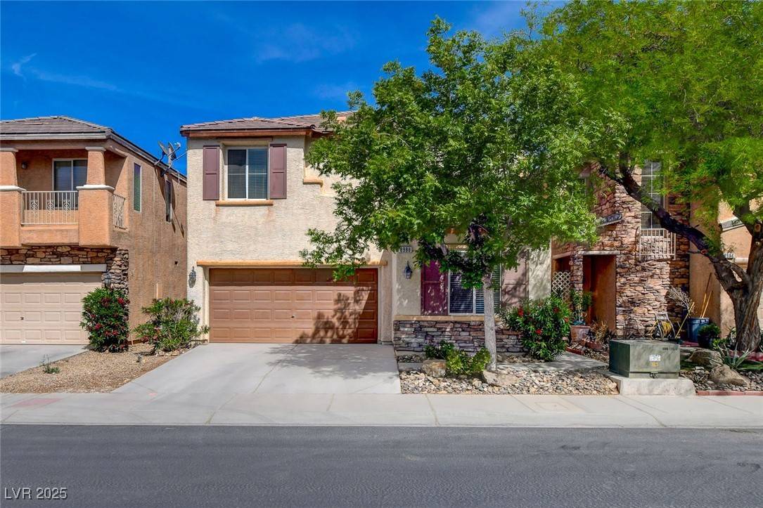 Las Vegas, NV 89139,8988 Winchester Ridge ST