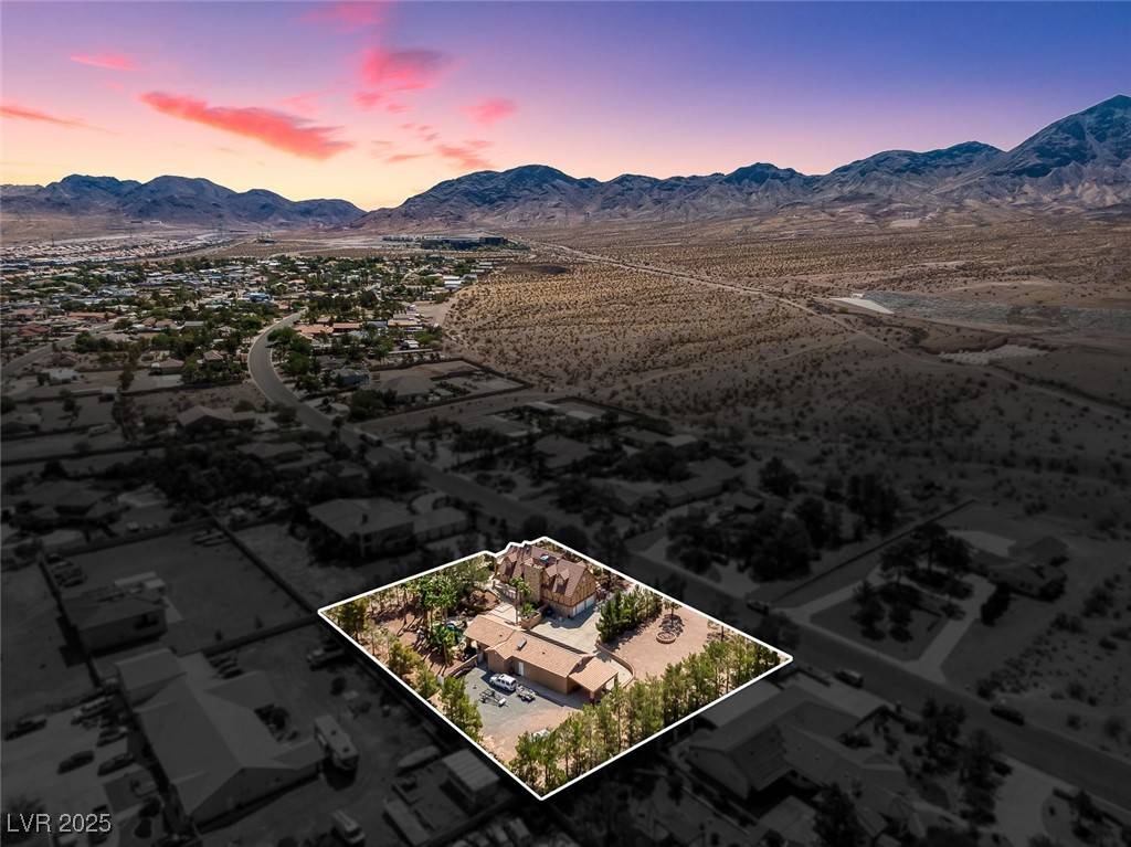 Henderson, NV 89002,912 Santa Ynez AVE