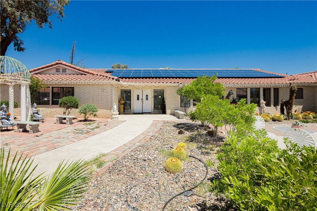 Las Vegas, NV 89117,2255 S Buffalo DR