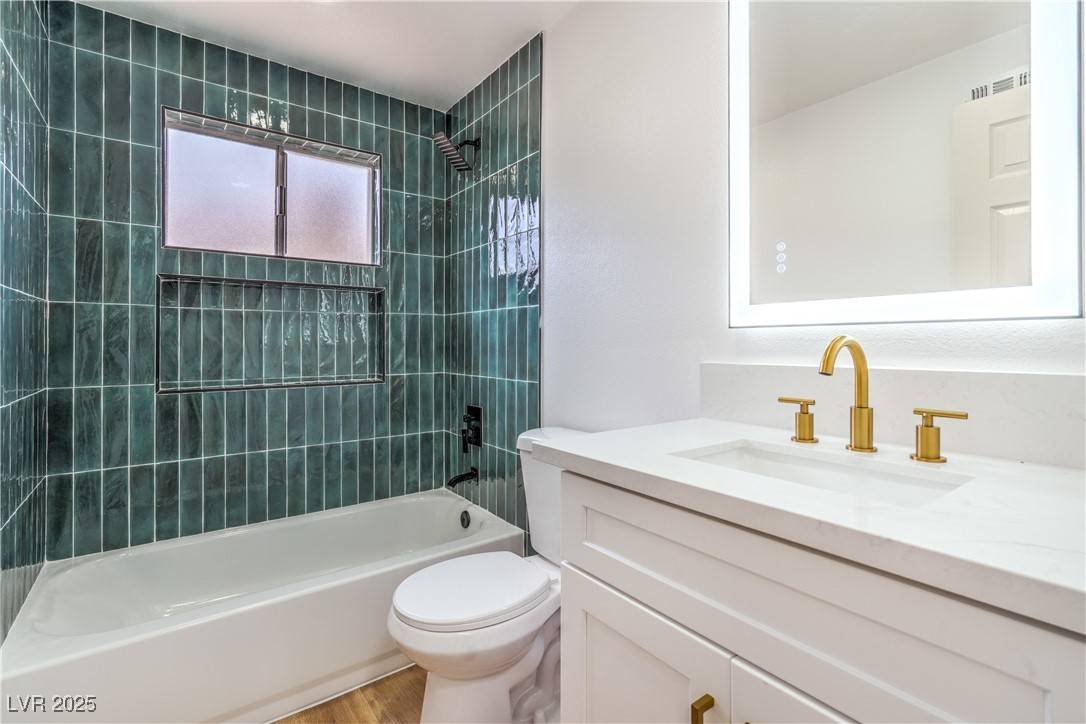 Las Vegas, NV 89122,5239 Elgin CIR