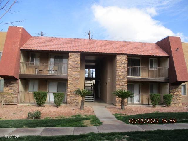 Las Vegas, NV 89103,4450 Sandy River DR #86