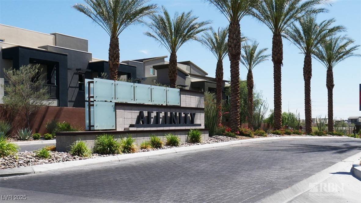 Las Vegas, NV 89135,11257 Rainbow Peak AVE #201
