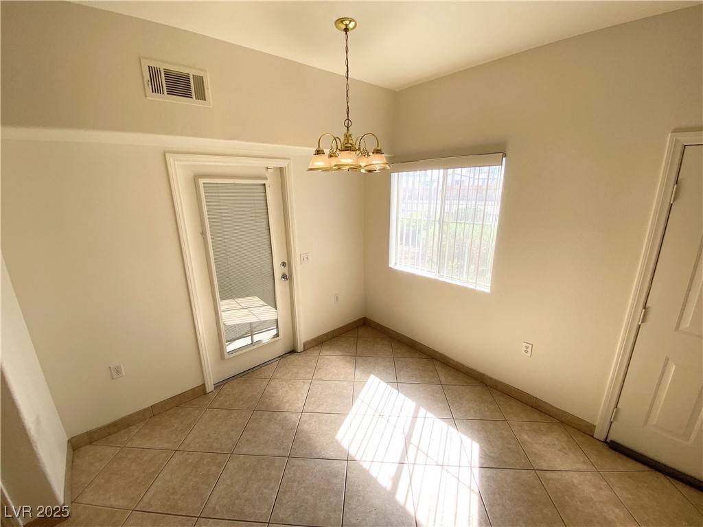 Las Vegas, NV 89122,3400 Cabana DR #1127